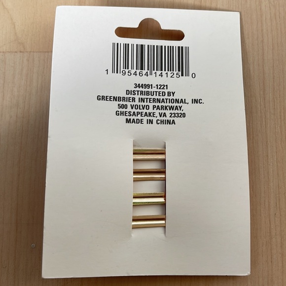 Hair Clips - Picture 2 of 4